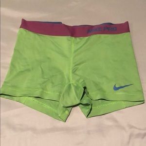 Nike Pro